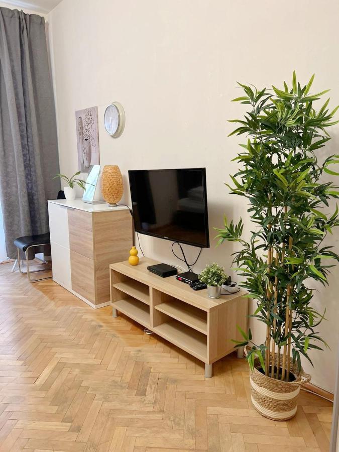 Modern Krakovska Praga